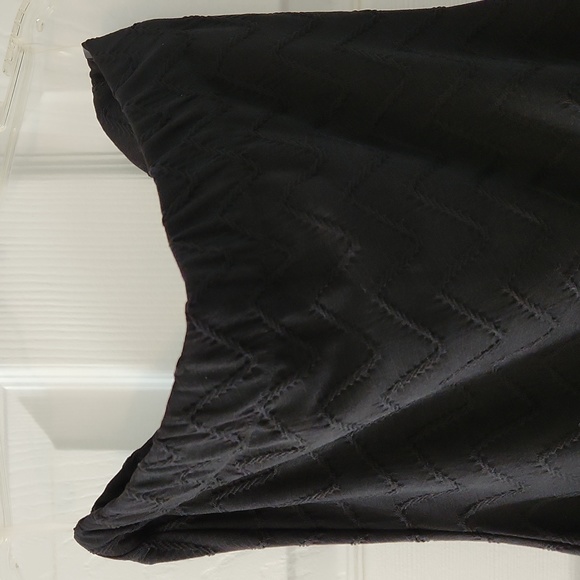 BLACK STRAPLESS DRESS - Picture 5 of 6